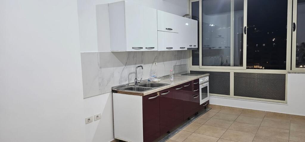 APARTMENT 2+1. 300 EURO.CABEJ BUILDINGS