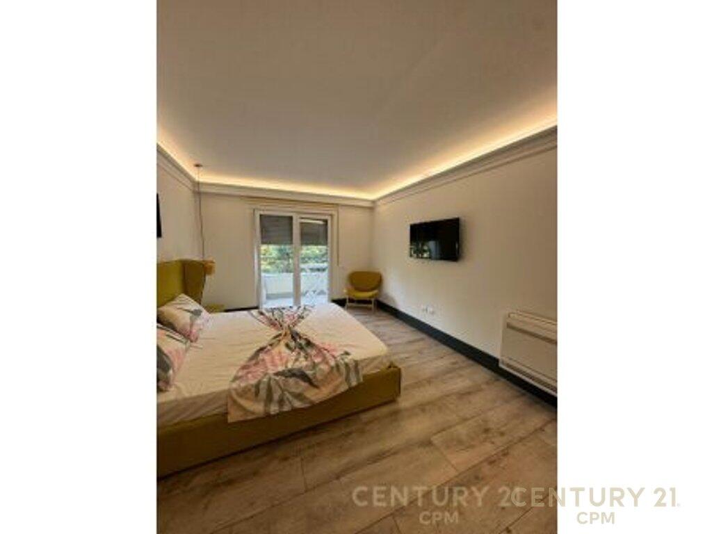 Appartamento 3+1+2 posti auto in affitto a "Sunrise Residence"