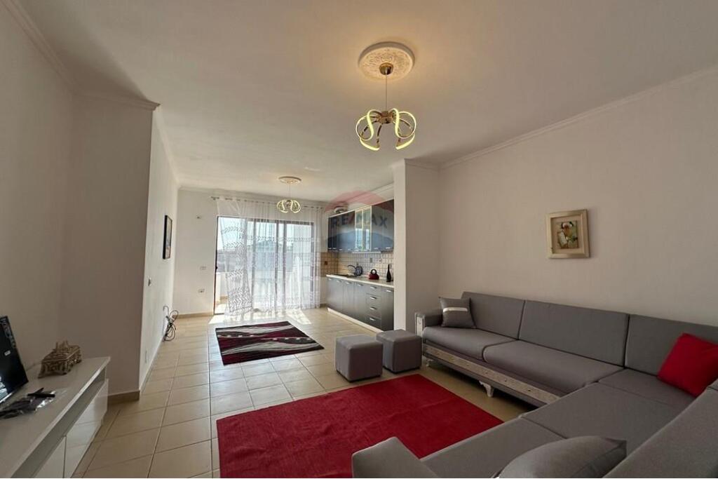 SHITET, APARTAMENT 2+1, FRESKU, TIRANË