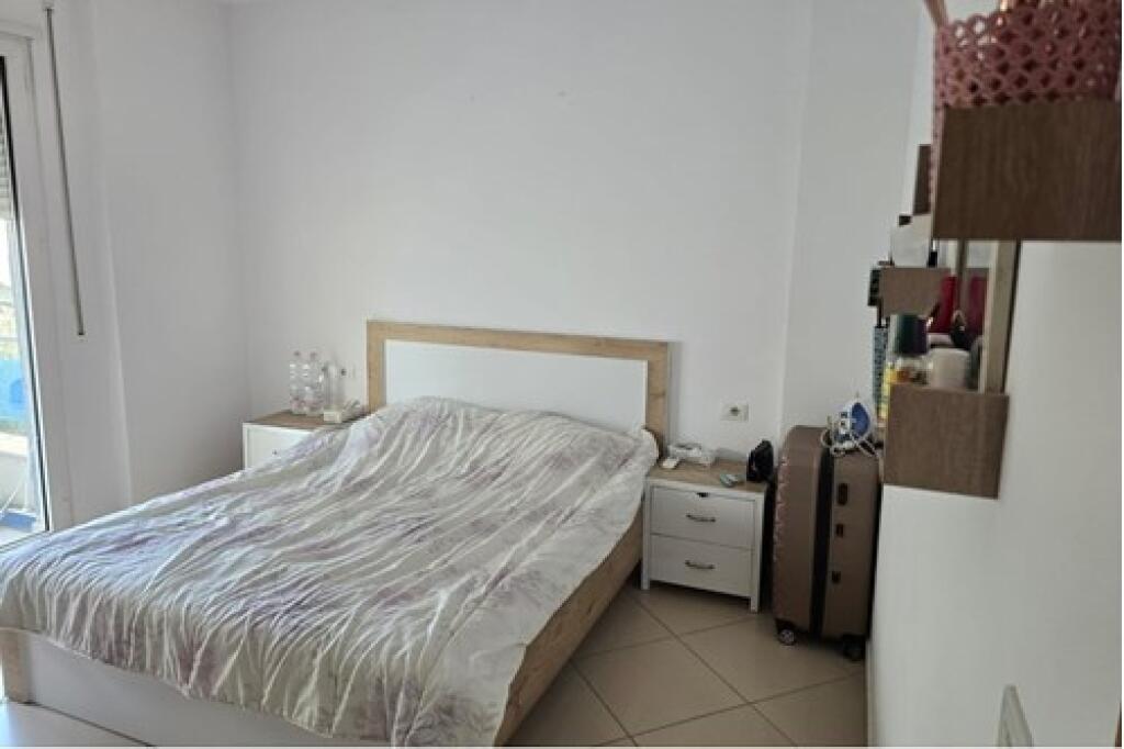 FOR SALE, APARTMENT 1+1, DRY LAKE, TIRANA. ID: 530301001-381
