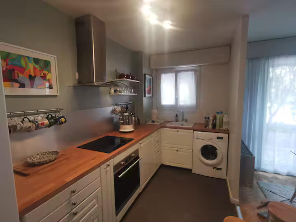 Apartament me Qera 1+1 ne Fresk (ID B2101241) Tirane.