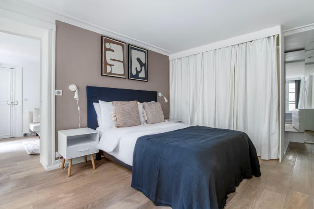 Apartament Ne Shitje 1+1 Tek Dritan Hoxha (ID B110485) Tirane