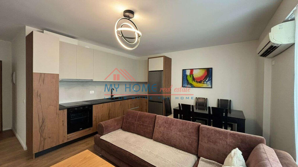 Appartamento 2+1 in affitto in Via 5 Maji Tirana