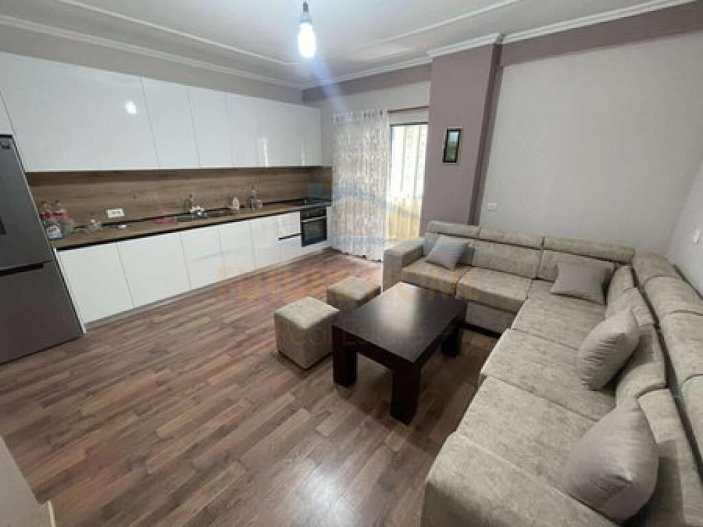 Affitto, Appartamento 1+1, Via Dajti, Fresk, Tirana.
