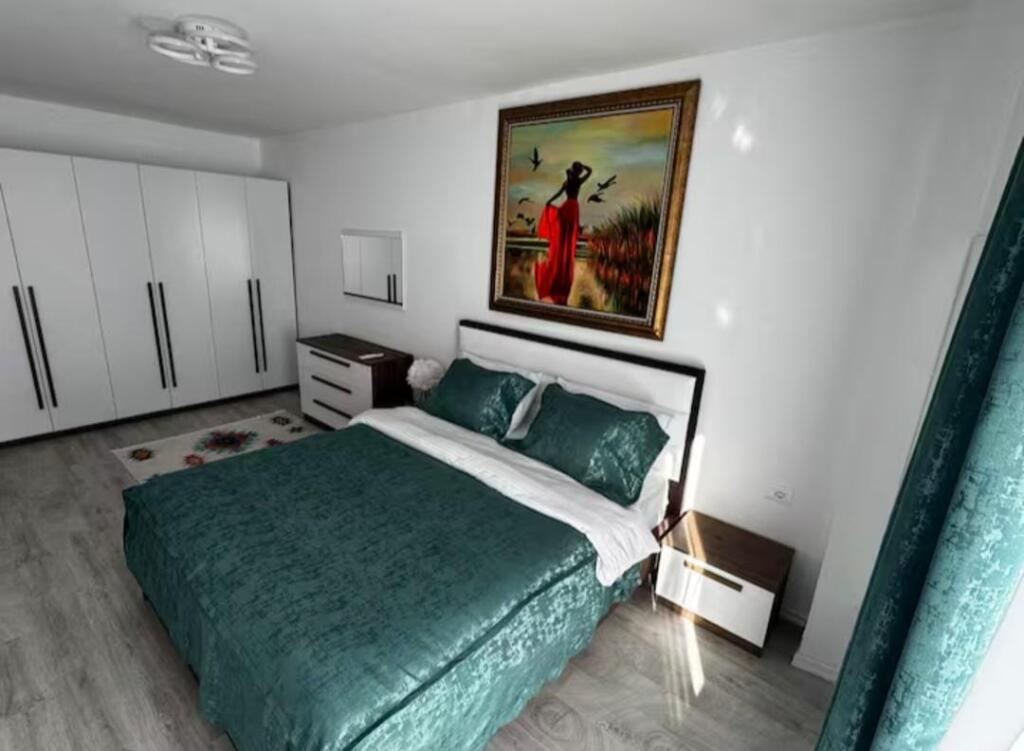 Duplex in affitto nel centro di Tirana 2+1+2 Moderno