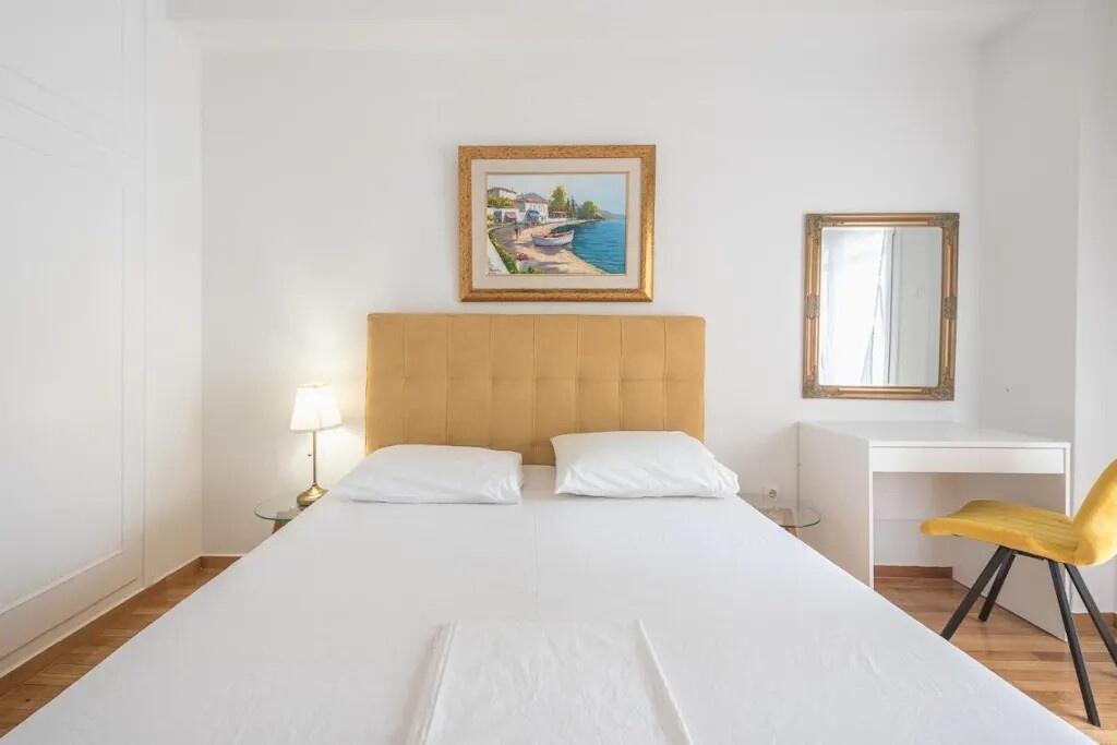 Appartamento in affitto 1+1 vicino al Complesso Square 21 (ID B2101240) Tirana