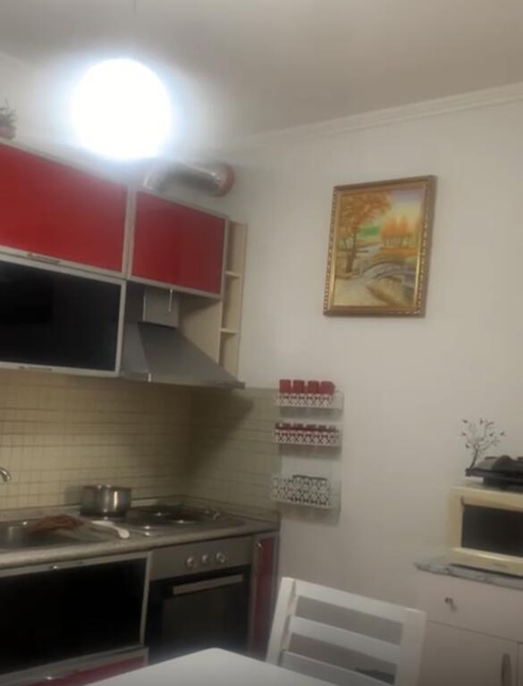 Affittasi Appartamento 1+1+1 Balcone