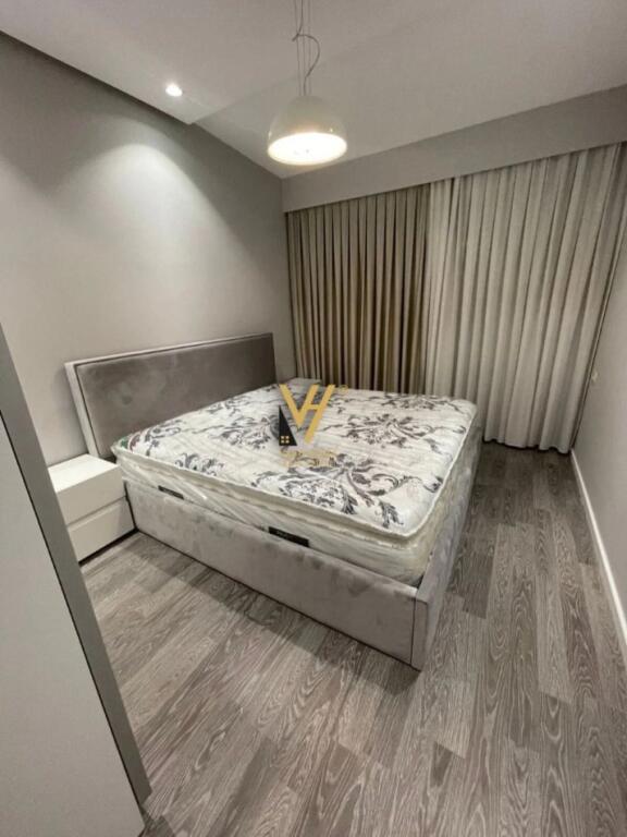 JEPET APARTAMENT 3+1+2+3BLK+POST PARKIMI ME QERA RRUGA BILL KLINTON TE KODRA E DIELLIT 1.400 EURO