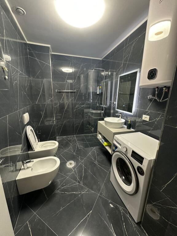 Apartament 2+1+Post parkimi Me Qira tek Lake View Residence /Liqeni