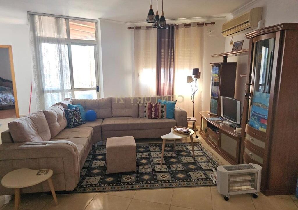 Appartamento in affitto 2+1, nel centro di Tirana