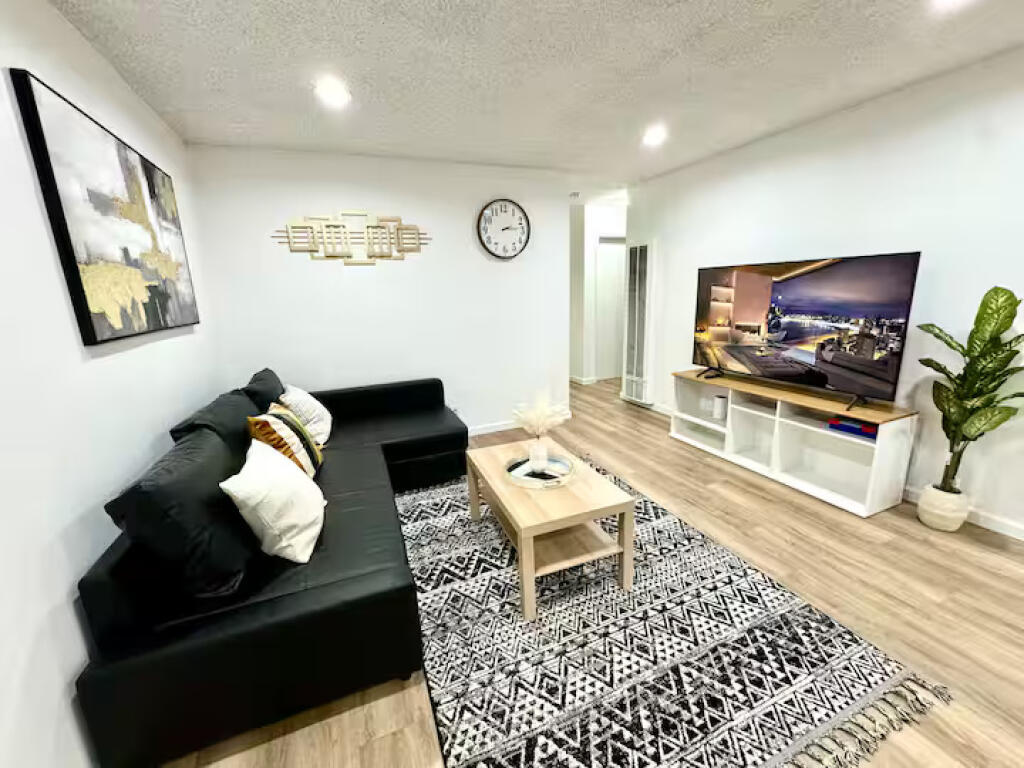 Apartament Ne Shitje 1+1 Tek Dritan Hoxha (ID B110485) Tirane