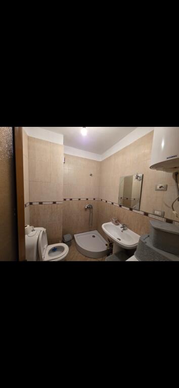 5 Maji Jepet Apartament 2+1 Me Qera