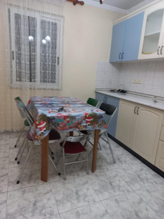 🏢Jepet Apartament 2+1 me Qira te Rruga e Kavajës