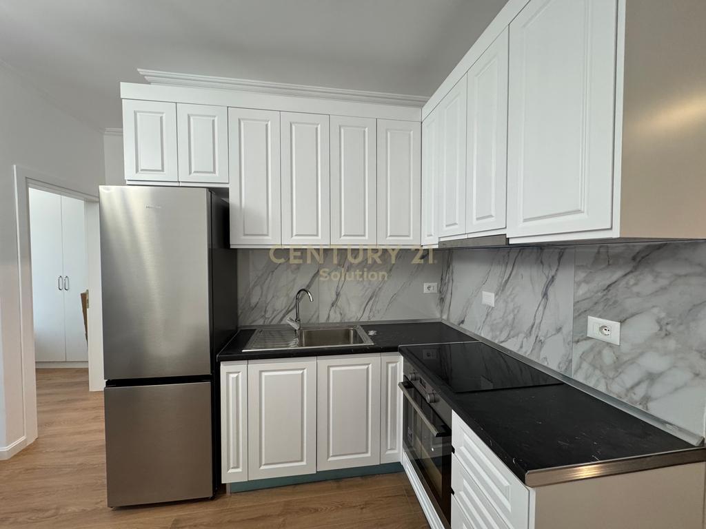 JAPIM ME QIRA APARTAMENT 1+1 NE RRUGEN NDRE MJEDA