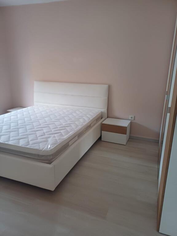 Jepet Me Qera Apartament 1+1