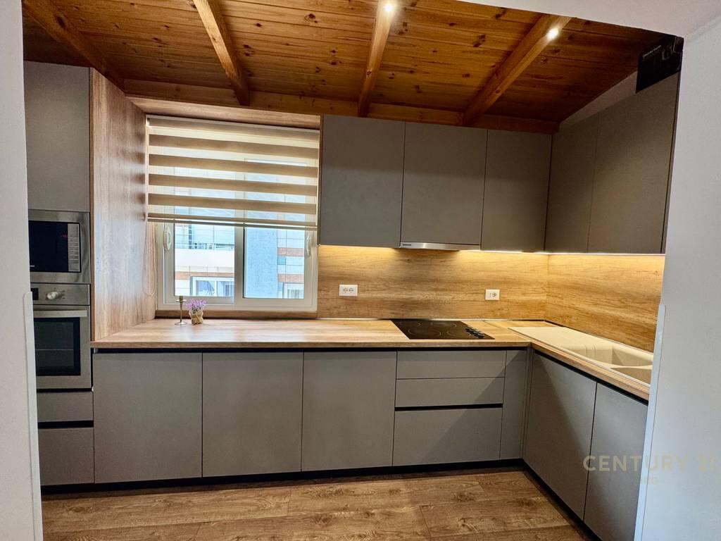 2+1 Apartment with parking – fully furnished Embassy Block