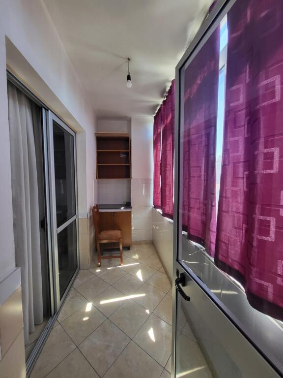 Appartamento 2+1+1 Con Balcone In Affitto