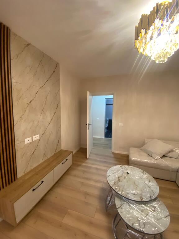 Shitet Apartament