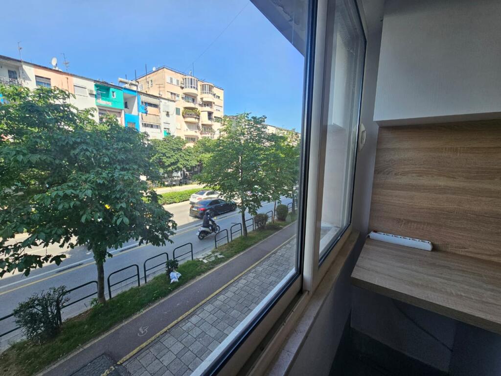 office space for rent – Myslym Shyri Apartment 2+1 | 75 m² | 2nd floor View from the main street!