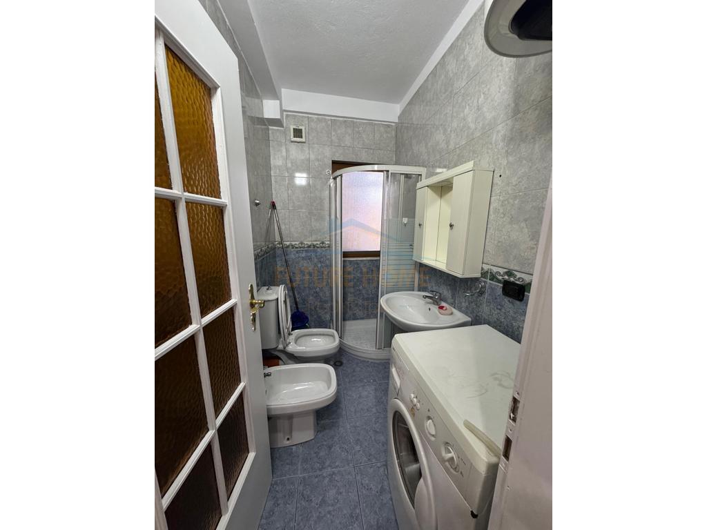 Shitet Apartament 1+1, Rruga Bardhyl