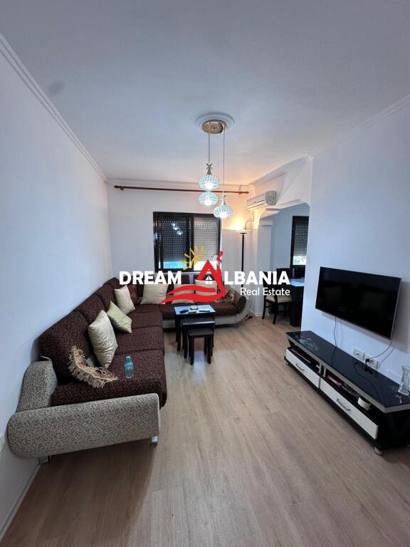 Apartament 2+1 i mobiluar ne shitje ne rrugen Bardhyl ne Tirane (ID EV)