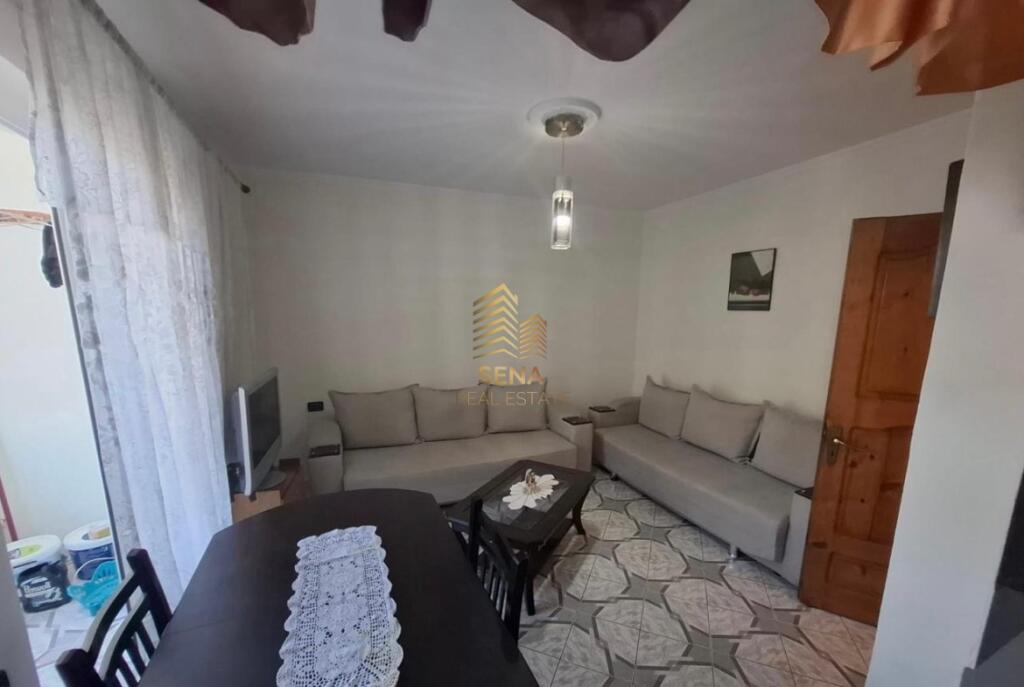 Qira, Apartament 1+1,Kinostudio, 350 Euro/Muaj