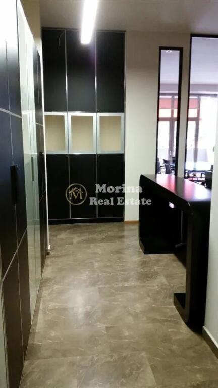 Affitto, Locale Commerciale, Grada  , 2000 euro/mese