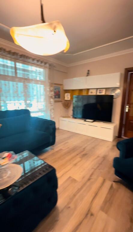 Apartament ne shitje 21 dhjetori