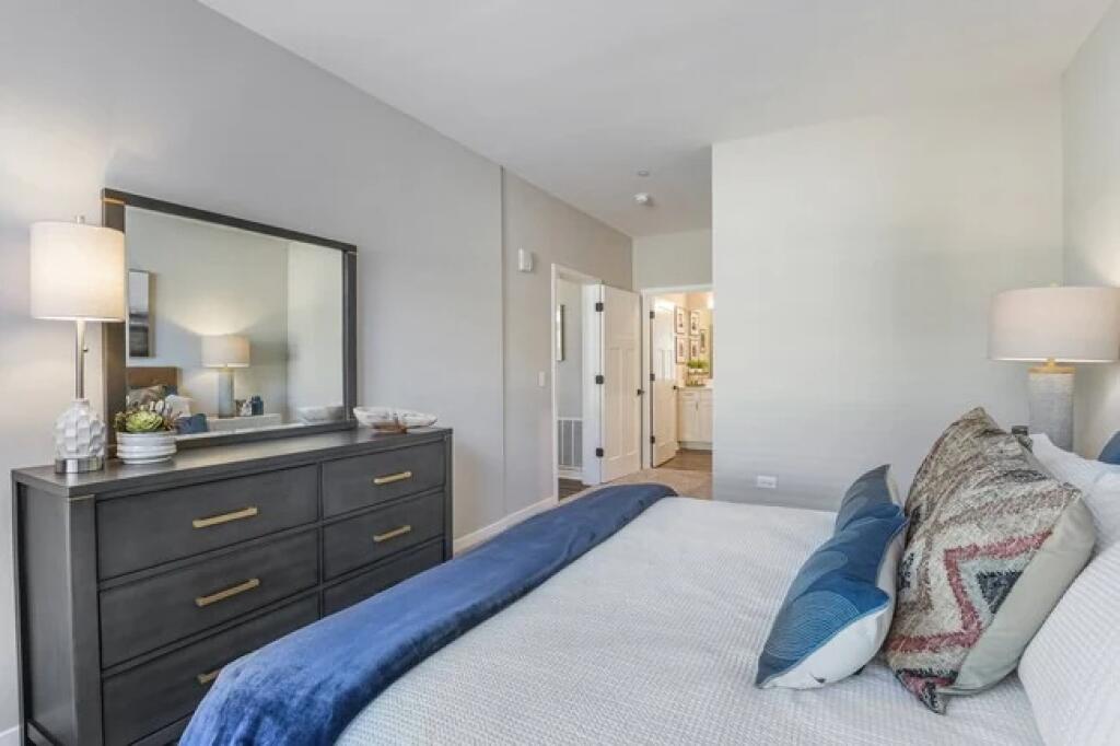 Apartament Me Qera 2+1 Ne Porcelan (ID B220936) Tirane