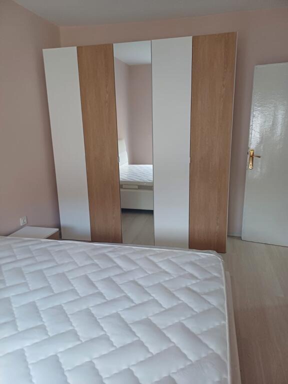 Jepet Me Qera Apartament 1+1