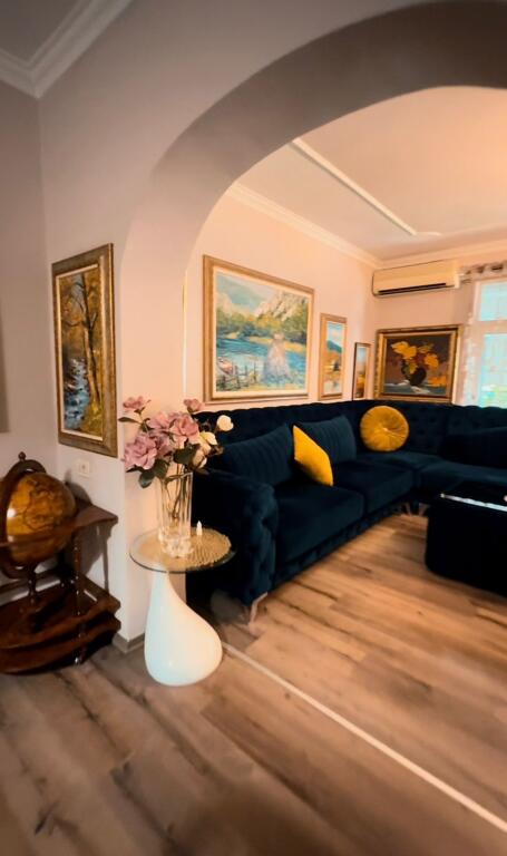 Apartament ne shitje 21 dhjetori