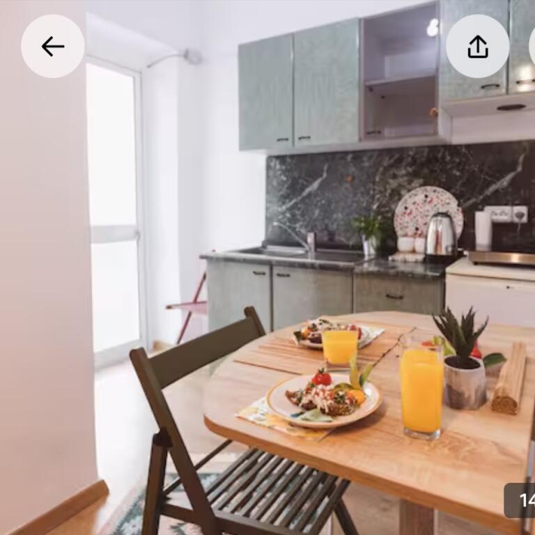 Apartment garsonier tek Myslum Shyri