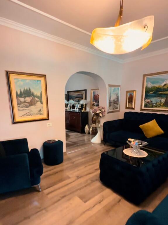Apartament ne shitje 21 dhjetori
