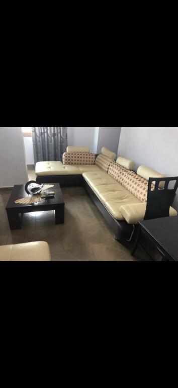 Vila Gold Rruga Dibres Jepet Apartament 2+1 Me Qera