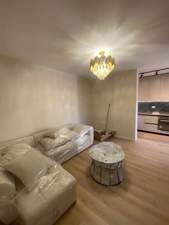 Shitet Apartament