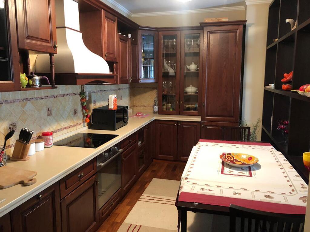 Jepet me Qira Apartament 2+1 – Zona RTSH, Tiranë