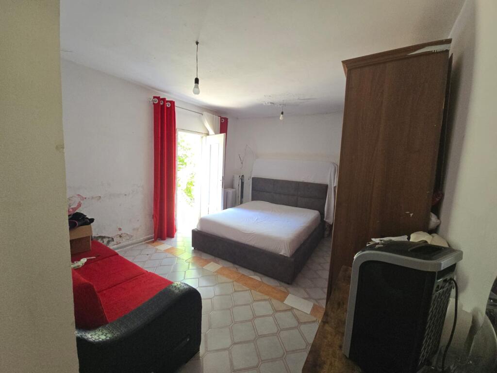 🏡 Shitet Shtëpi + Dyqan në Sallmone, Durrës