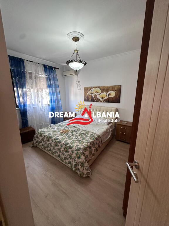 Apartament 2+1 i mobiluar ne shitje ne rrugen Bardhyl ne Tirane (ID EV)