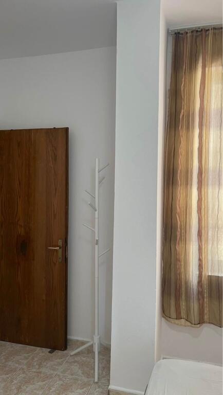 Jepet me qira apartament 1+1 Zogu i Zi`