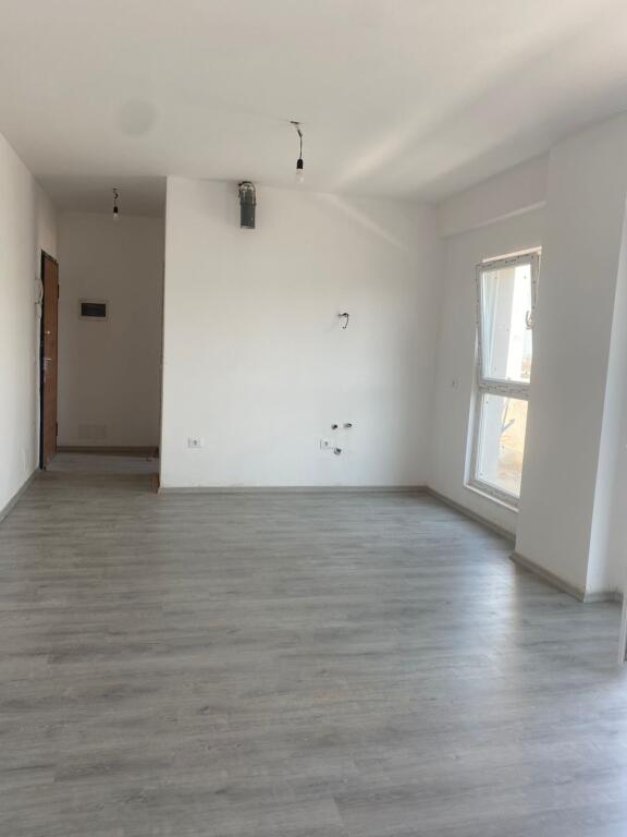 Shitet Apartament 1+1 me Verande, Rruga Dritan Hoxha