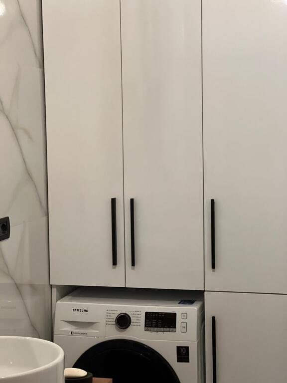 Jepet me qira apartament 1+1 Rruga e Dibres