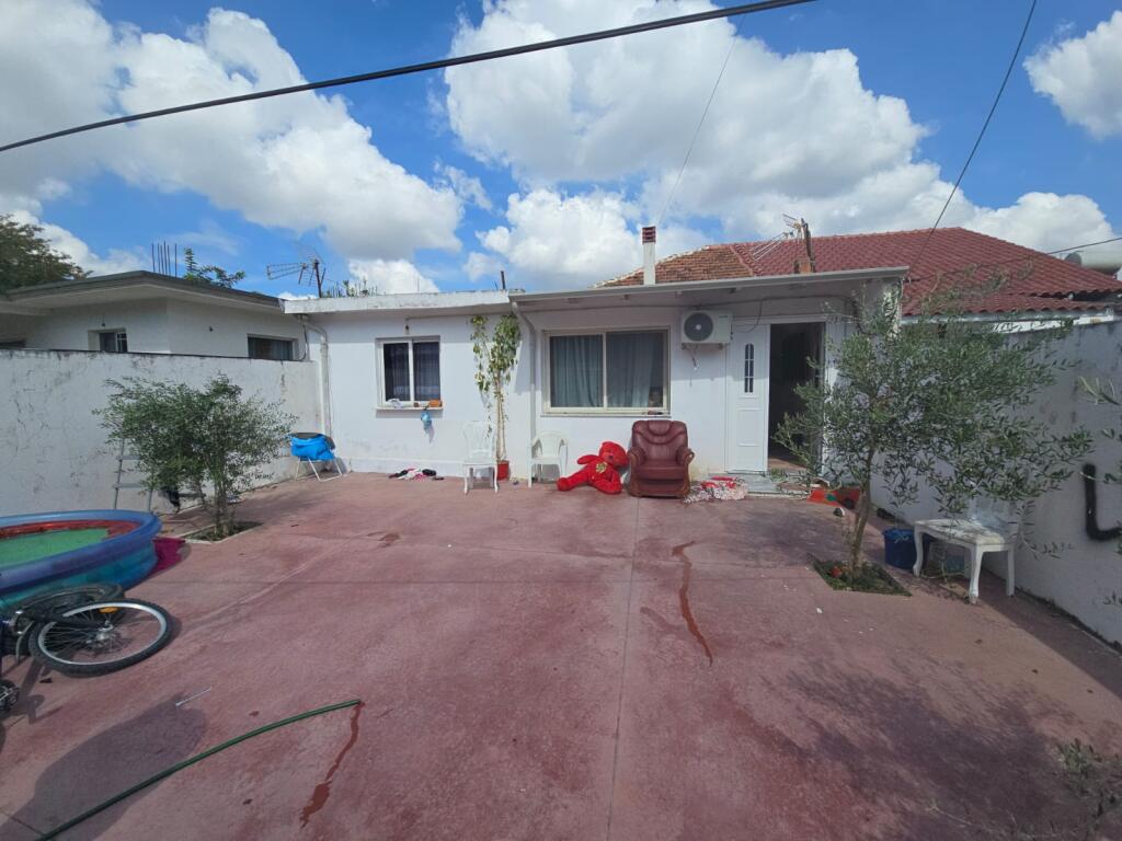 🏡 Shitet Shtëpi + Dyqan në Sallmone, Durrës