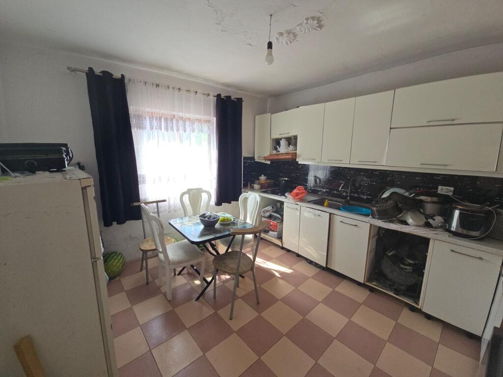 🏡 Shitet Shtëpi + Dyqan në Sallmone, Durrës