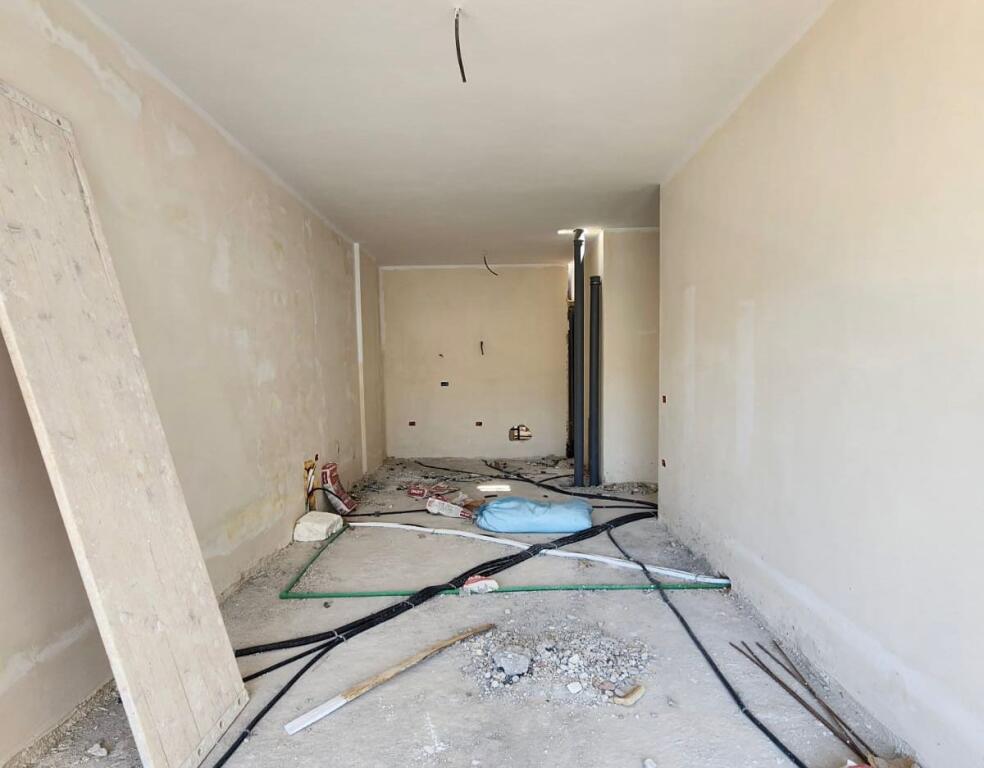 SHITET :✅️ ULTRA 🏘 Apartament  2+1+2wc &amp; 2 Ballkone + Garderobë (📍Kompleksi Kika 3 ) 💫 - Komuna Parisit 120 m² Çmimi 330K. 🧭`