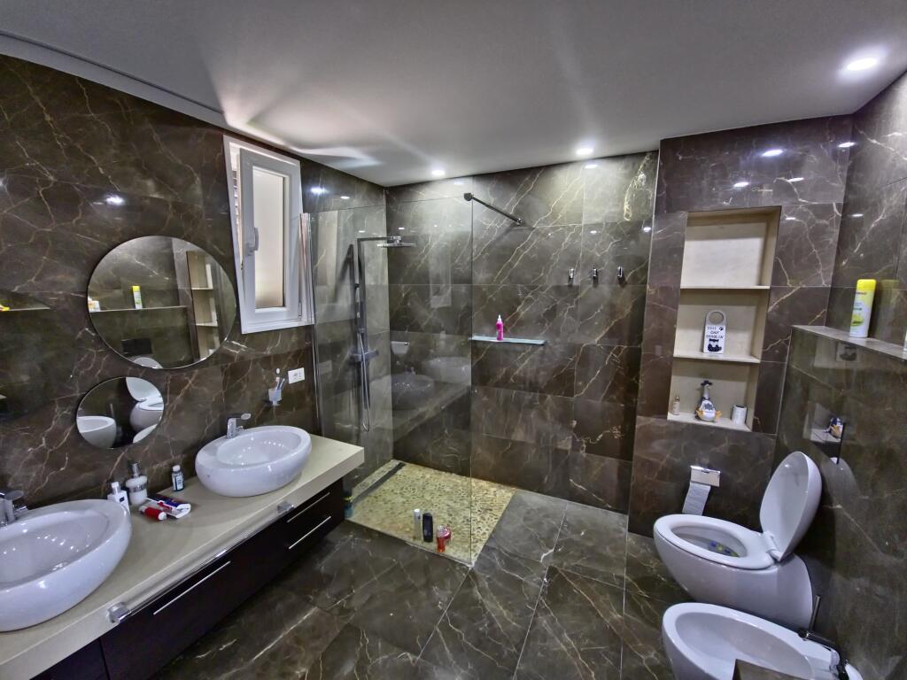 Villa for rent in Long Hill Residence!