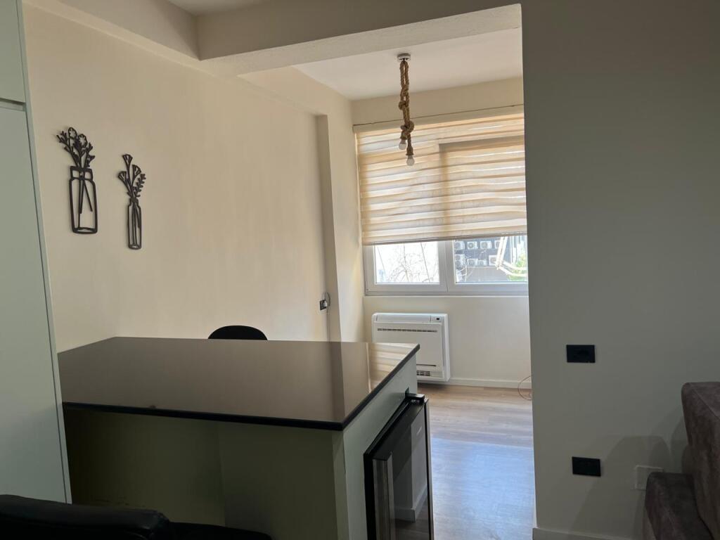 Jepet me qira apartament 1+1 Rruga e Dibres