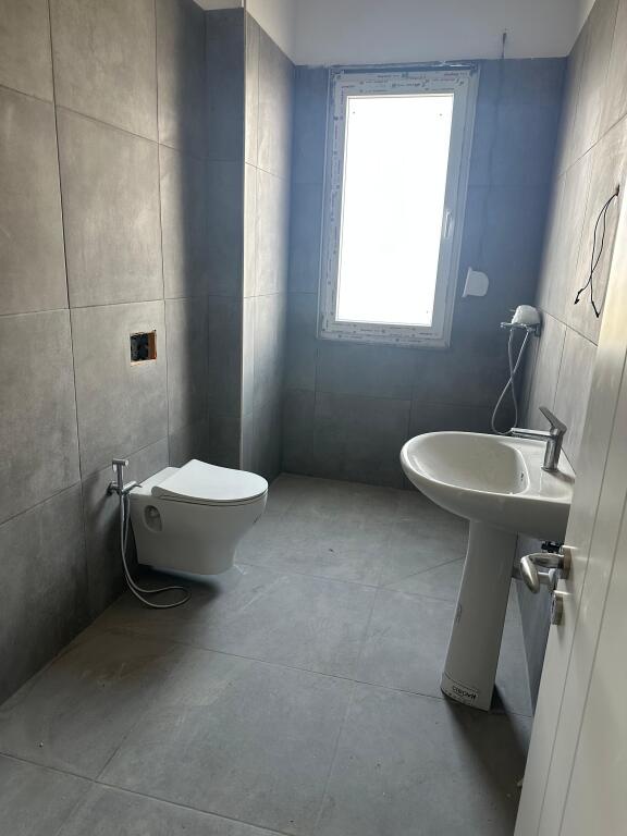 Apartament për Shitje ne Kamez