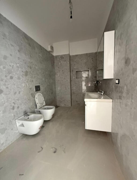 Apartment 1+1 for rent empty in Lapraka!