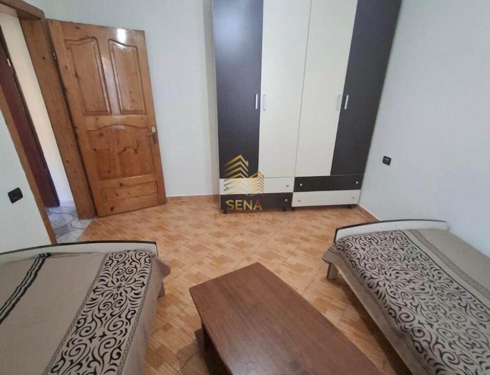 Qira, Apartament 1+1,Kinostudio, 350 Euro/Muaj