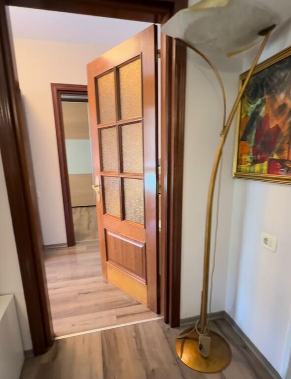 Apartament ne shitje 21 dhjetori